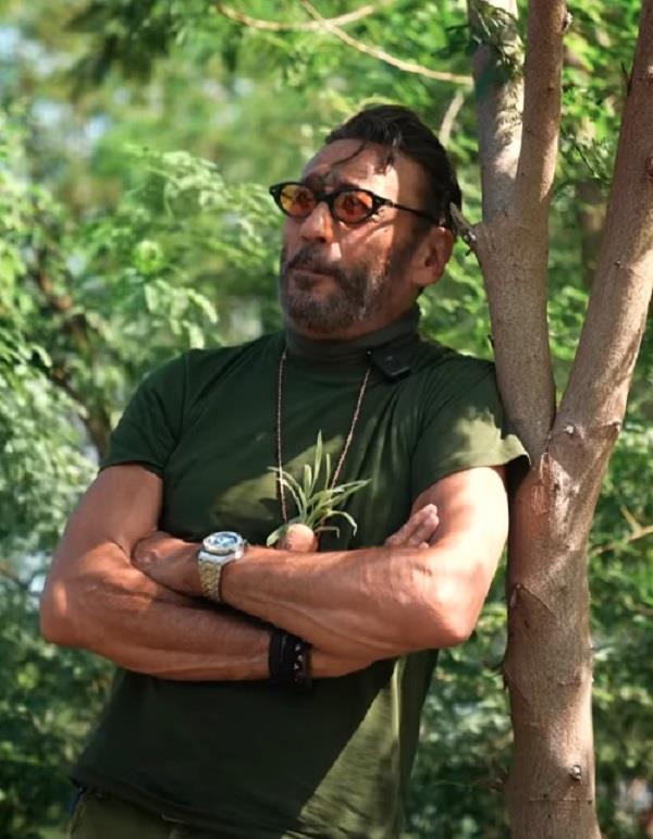 jackie shroff visits subhash ghai  s office  recalls signing his first film