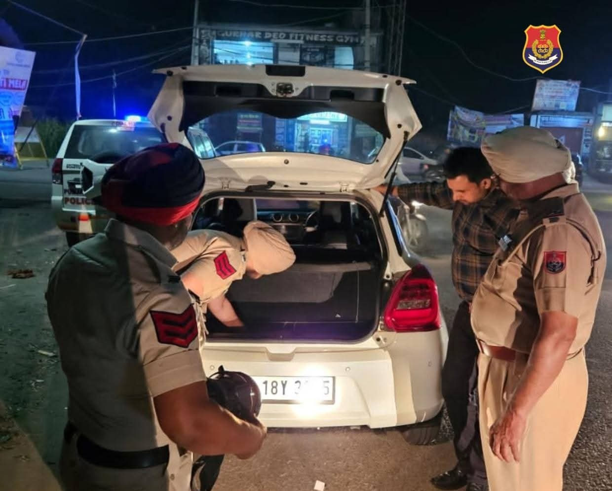 ਅਮਨ ਕਾਨੂੰਨ ਦੀ ਵਿਵਸਥਾ ਬਣਾਈ ਰੱਖਣ ਲਈ ਪੁਲਸ ਵੱਲੋਂ ਅਚਨਚੇਤ ਨਾਕਾਬੰਦੀ