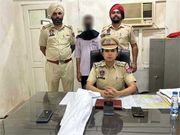 one accused of robbery gang arrested