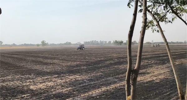 a spark from a combine caused a fire in wheat