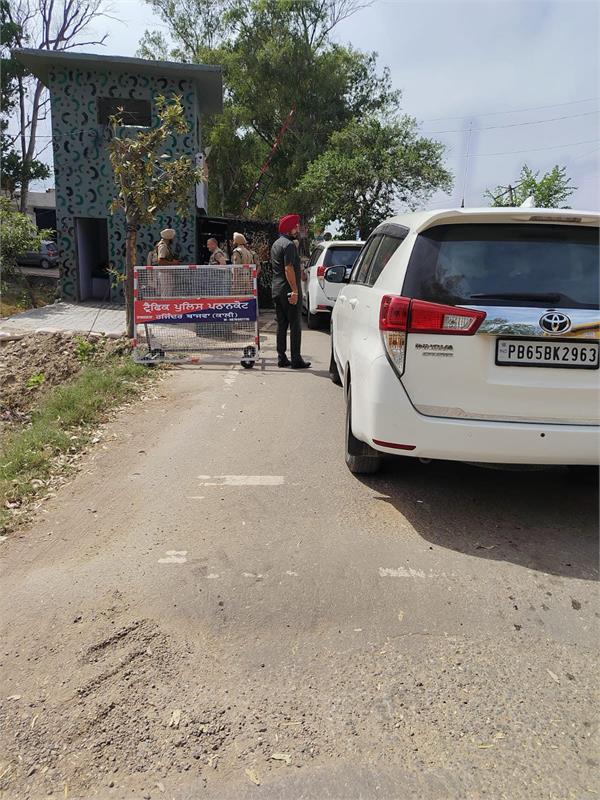 dig checks checkpoints in border areas