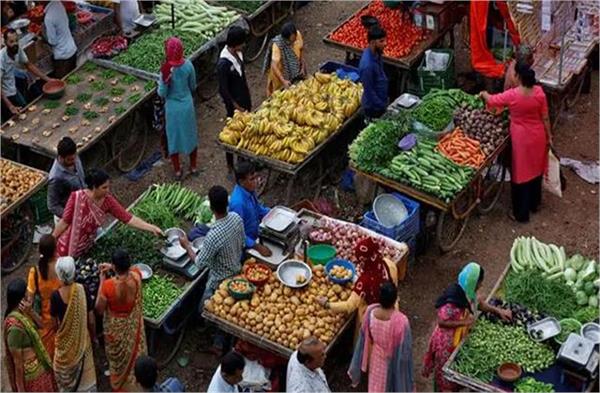 fall in vegetable prices  tomatoes become cheaper