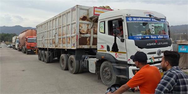 sri kiratpur sahib manali national highway remained jammed for 10 hours