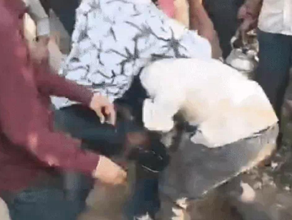 ਲੁੱਟਾਂ-ਖੋਹਾਂ ਕਰਨ ਵਾਲਿਆਂ ਦੀ ਲੋਕਾਂ ਨੇ ਕੀਤੀ ਛਿੱਤਰ ਪਰੇਡ