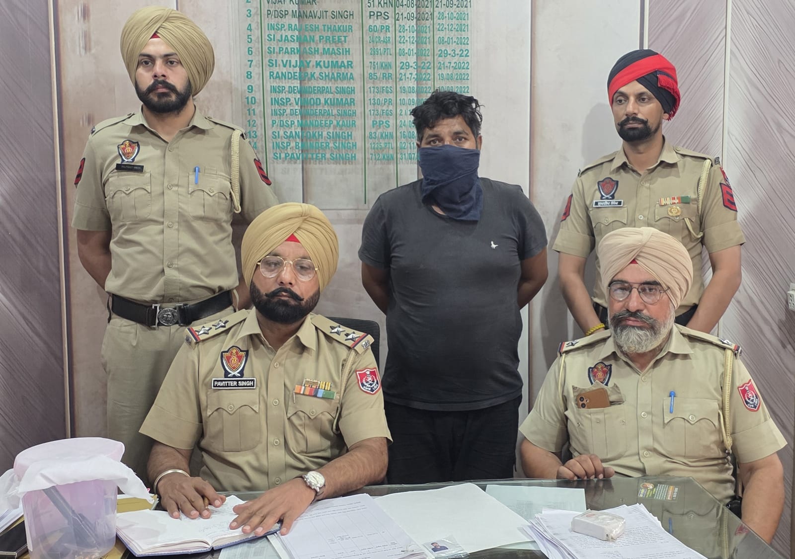 ਟਰੱਕ ਡਰਾਇਵਰ ਨੇ ਸਹੇਲੀ ਦੇ ਨਵੇਂ ਆਸ਼ਿਕ ਨਾਲ ਸਬੰਧ ਬਣਨ ’ਤੇ ਪੱਟ ''ਚ ਮਾਰੀ ਗੋਲ਼ੀ