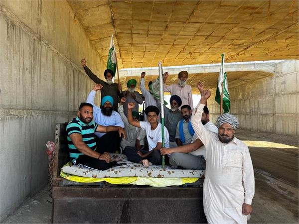 farmers protest in mahal kalan