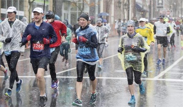 mass run to donate money to the hospital