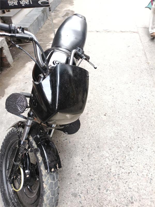 people are annoyed by drivers driving at honking their horns