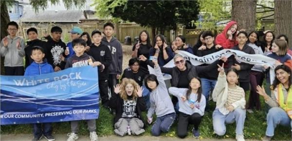students launch cleanup drive in white rock on earth day