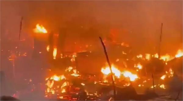 200 slums burnt to ashes