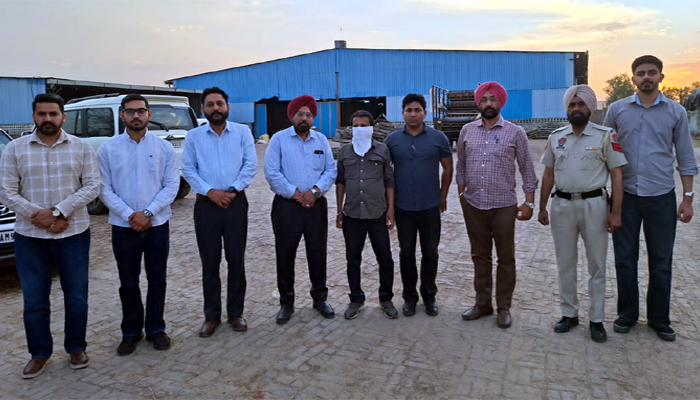 ਵਿਜੀਲੈਂਸ ਵਲੋਂ ਬੀਜ ਸਰਟੀਫਿਕੇਸ਼ਨ ਅਧਿਕਾਰੀ 50,000 ਰਿਸ਼ਵਤ ਲੈਂਦਾ ਰੰਗੇ ਹੱਥੀਂ ਕਾਬੂ