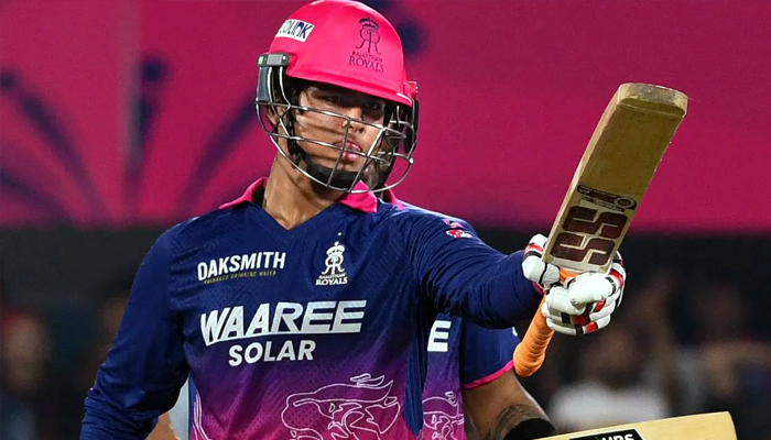 6,6,6,6... ਵੈਭਵ ਸੂਰਿਆਵੰਸ਼ੀ ਨੇ 0 ''ਤੇ ਆਉਣ ਕਰਨ ਵਾਲੇ ਗੇਂਦਬਾਜ਼ ਦੇ ਛੁਡਾਏ ਛੱਕੇ