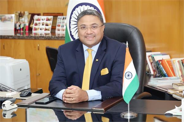 india  s senior diplomat met with the unga president