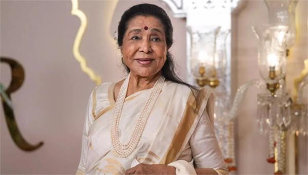 uproar in pakistan over showing asha bhosle songs