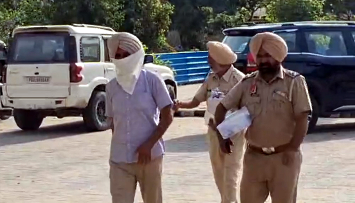 ਪੰਜਾਬ: ਥਾਣੇ ਦਾ SHO 2 ਕਿਲੋ ਹੈਰੋਇਨ ਸਮੇਤ ਗ੍ਰਿਫਤਾਰ