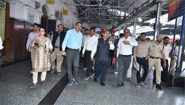 railway general manager inspects amritsar jalandhar ludhiana section