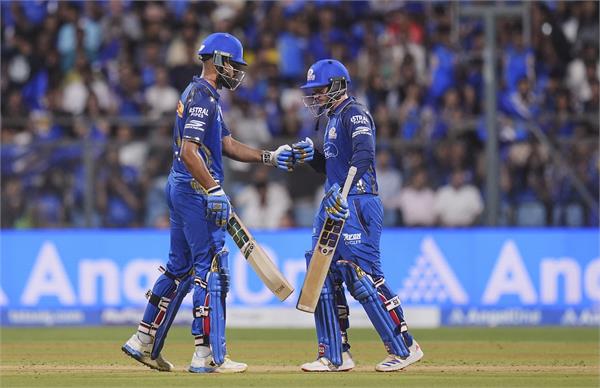 mumbai set a target of 196 runs for punjab