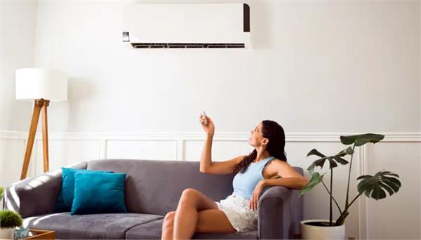 does the room get hot as soon as you turn off the ac