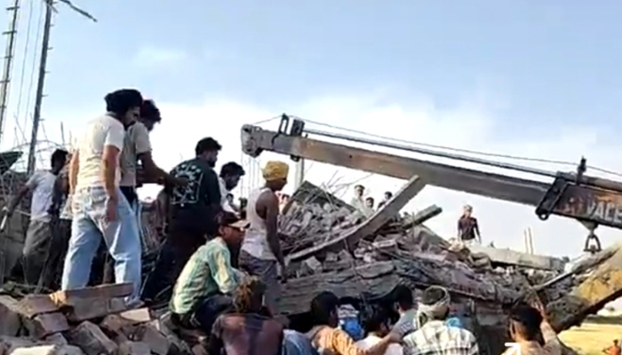 ਗੋਲੂ ਕਾ ਮੋੜ ਵਿਖੇ ਬਣ ਰਹੀ ਬਿਲਡਿੰਗ ਦਾ ਡਿੱਗਿਆ ਲੈਂਟਰ, 1 ਮਜ਼ਦੂਰ ਦੀ ਮੌਤ