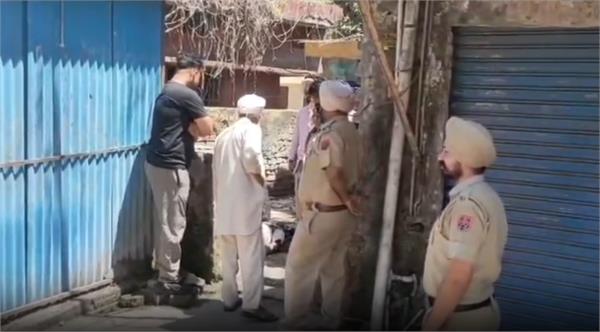 qadian  sensation spread after body of youth found near axis bank