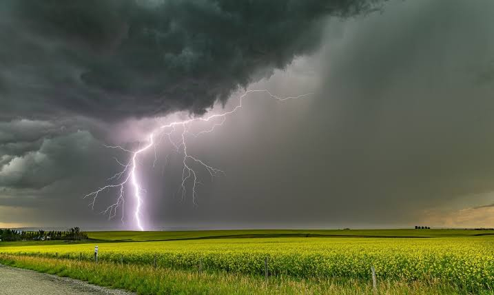 ਅਗਲੇ 3 ਦਿਨ ਕਹਿਰ ਵਰ੍ਹਾਏਗਾ ਮੌਸਮ! ਪੰਜਾਬ ਸਣੇ 10 ਤੋਂ ਵੱਧ ਸੂਬਿਆਂ ''ਚ ਭਾਰੀ ਮੀਂਹ ਤੇ ਗੜੇਮਾਰੀ ਦਾ ਅਲਰਟ