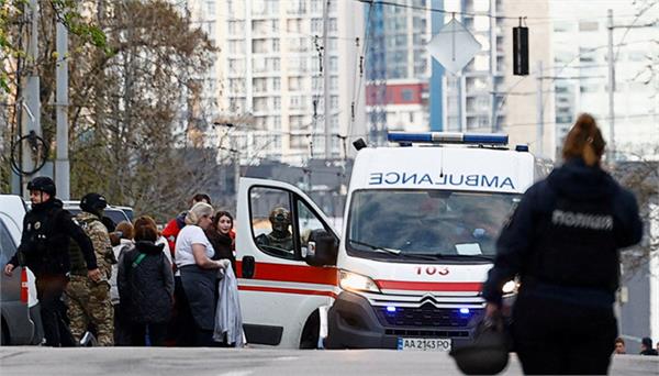 gunman shoots dead six people in kyiv