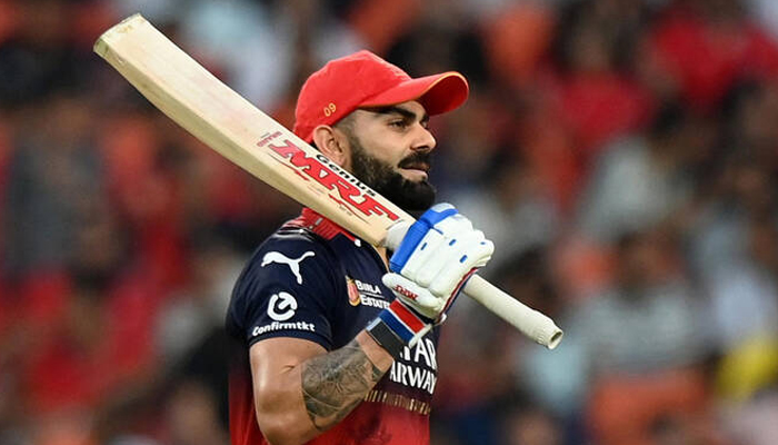 IPL ''ਚ 300 ਛੱਕੇ ਤੇ 800 ਚੌਕੇ ਲਗਾਉਣ ਵਾਲੇ ਪਹਿਲੇ ਬੱਲੇਬਾਜ਼ ਬਣੇ ਵਿਰਾਟ ਕੋਹਲੀ