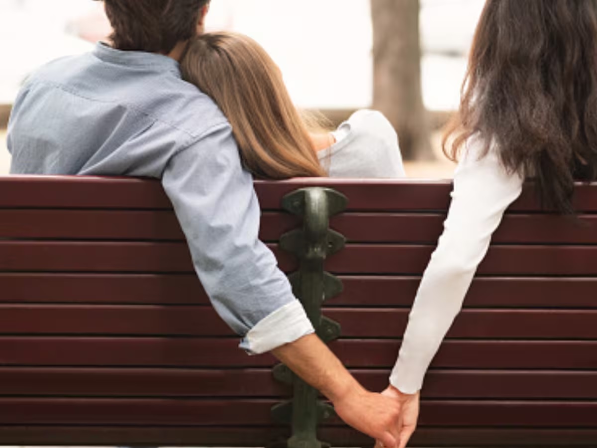 ਭਾਰਤੀਆਂ ''ਚ ਵਧ ਰਿਹਾ ਐਕਸਟ੍ਰਾ ਮੈਰੀਟਲ ਅਫੇਅਰ ਦਾ ਕ੍ਰੇਜ਼! 40 ਲੱਖ ਲੋਕ ਵਰਤ ਰਹੇ ਇਹ ਡੇਟਿੰਗ ਐਪ