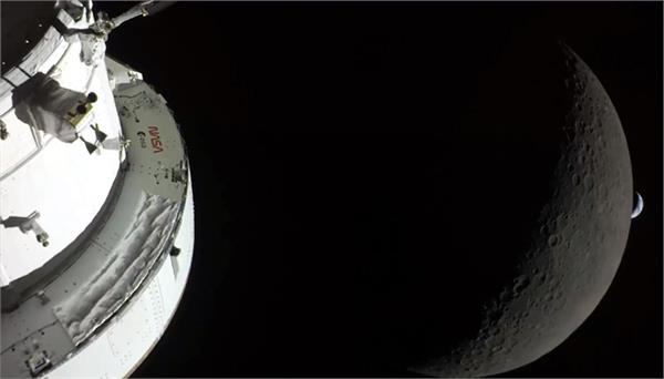 astronauts will orbit the moon and land on earth in a few hours