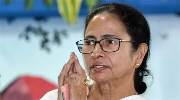 why could less than 200 seats be a big problem for mamata 