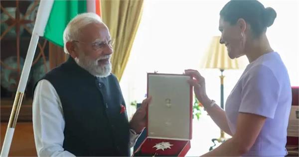 pm modi receives sweden  s highest honor
