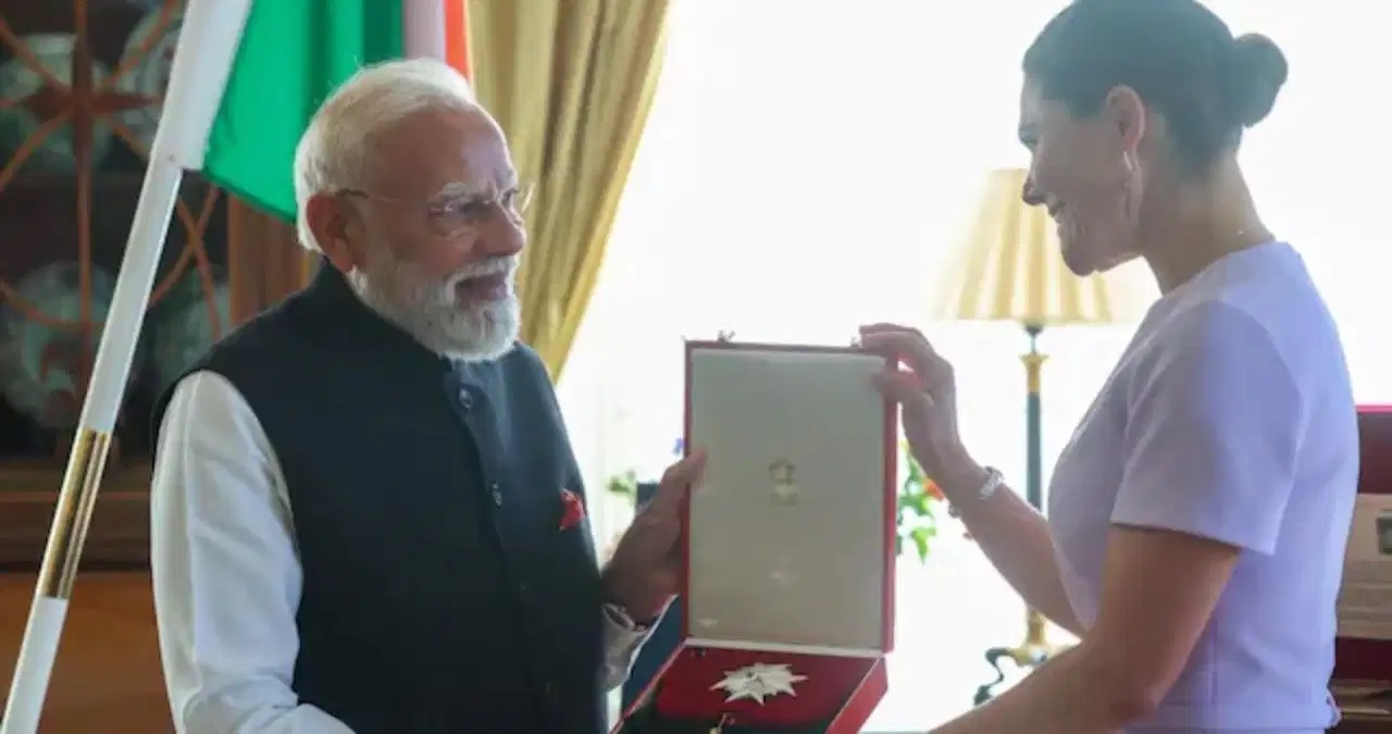 PM ਮੋਦੀ ਨੂੰ ਮਿਲਿਆ ਸਵੀਡਨ ਦਾ ਸਰਵਉੱਚ ਸਨਮਾਨ, ''ਰਾਇਲ ਆਰਡਰ ਆਫ਼ ਪੋਲਰ ਸਟਾਰ'' ਨਾਲ ਨਵਾਜਿਆ