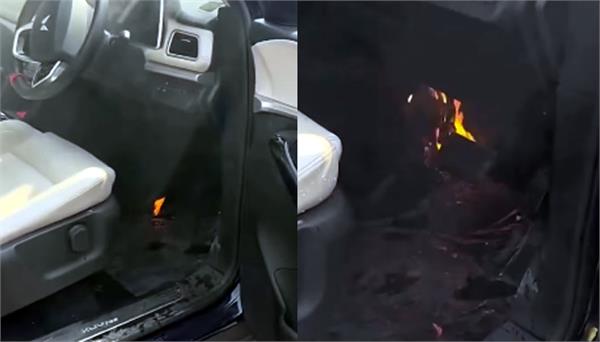mahindra xuv700 catches fire