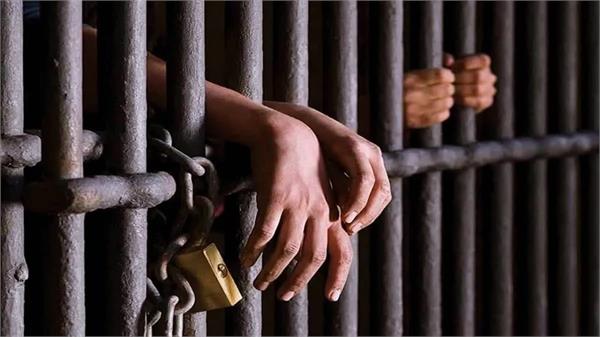 prisoner escapes from indian jails and police custody