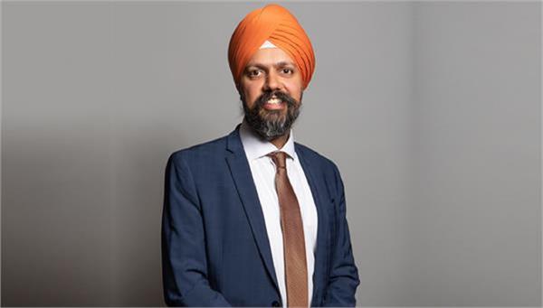 uk mp tanmanjeet singh dhesi receives sikh hero award 2026