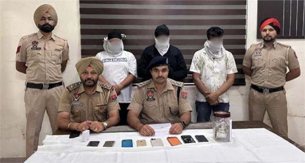 police conduct major raid on mobile shop in jalandhar
