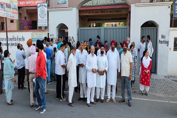 ਸਮਰਾਲਾ ਨਗਰ ਕੌਂਸਲ ਚੋਣਾਂ ਲਈ ਵੋਟਿੰਗ ਸ਼ੁਰੂ, 3 ਵਾਰਡਾਂ 'ਚ ਬਿਨਾਂ ਮੁਕਾਬਲੇ ਦੇ ਚੁਣੇ ਗਏ ਉਮੀਦਵਾਰ