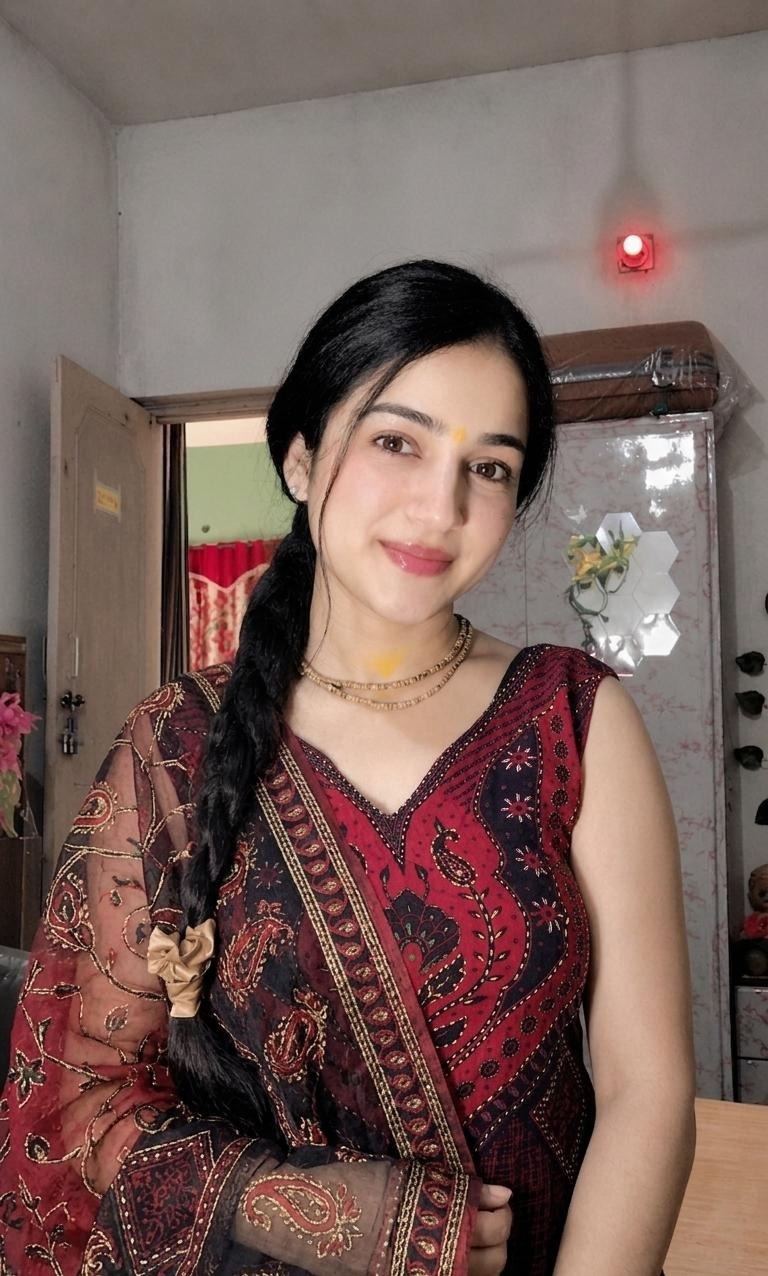 ਗਰਮੀਆਂ ’ਚ ਮੁਟਿਆਰਾਂ ਦੀ ਪਸੰਦ ਬਣੇ ਸਲੀਵਲੈੱਸ ਸੂਟ