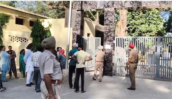 municipal council elections underway peacefully for 15 wards of phillaur