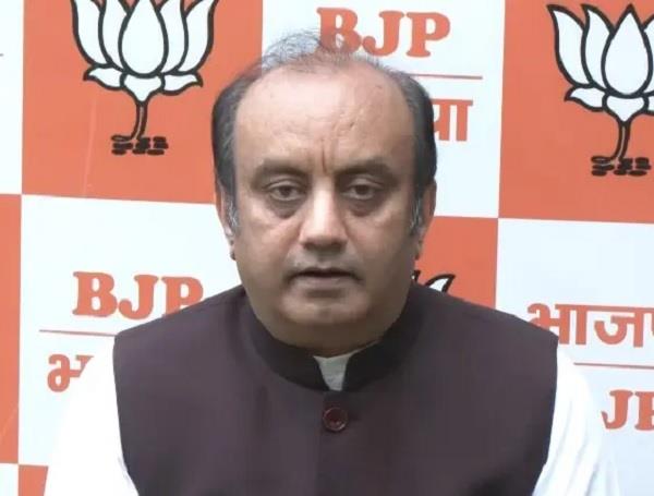 sandeep pathak  fir  punjab police  sudhanshu trivedi