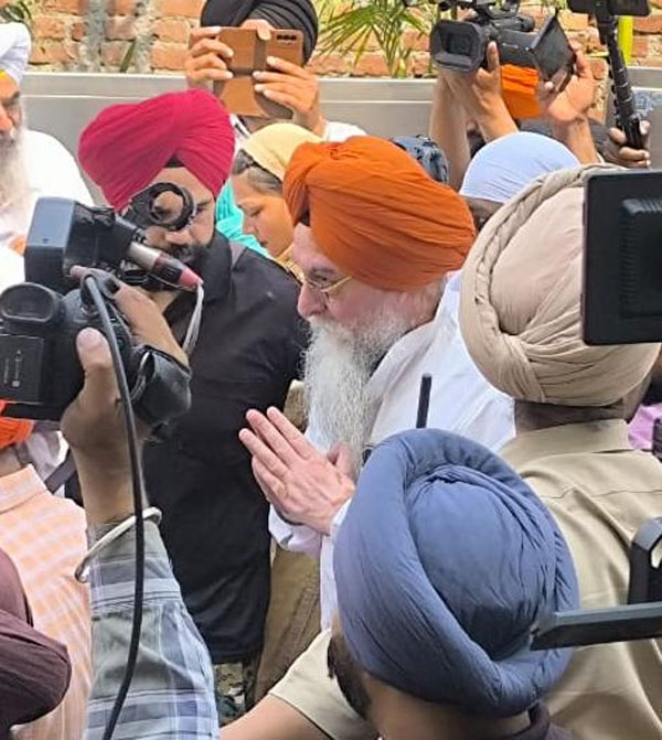 ਸ੍ਰੀ ਅਕਾਲ ਤਖ਼ਤ ਸਾਹਿਬ ਦੇ ਸਕੱਤਰੇਤ ਵਿਖੇ ਸਪੱਸ਼ਟੀਕਰਨ ਦੇਣ ਪੁੱਜੇ ਸਪੀਕਰ ਕੁਲਤਾਰ ਸਿੰਘ ਸੰਧਵਾਂ