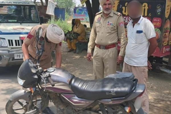 police remained alert during vehicle checking