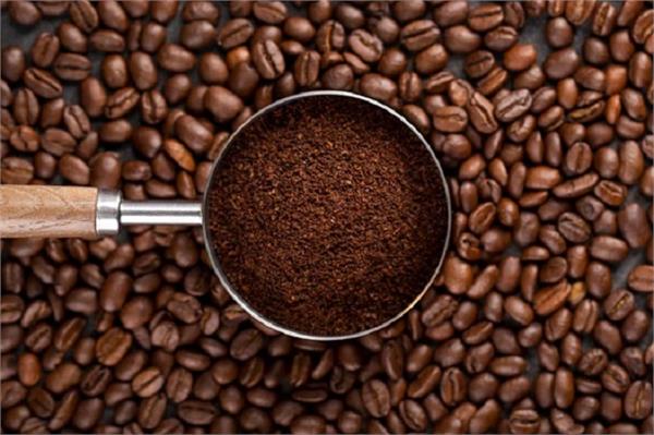 applying coffee on your face will make it glow 