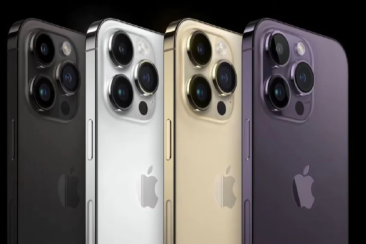 iPhone ਯੂਜ਼ਰਸ ਦੀ ਨਿਕਲੀ ਲਾਟਰੀ! ਨਵੀਂ ਅਪਡੇਸ਼ਨ ਨੇ ਉਡਾਏ ਸਭ ਦੇ ਹੋਸ਼, ਇਨ੍ਹਾਂ ਧਮਾਕੇਦਾਰ ਫੀਚਰਸ ਨੇ ਮਚਾਈ ਤਬਾਹੀ