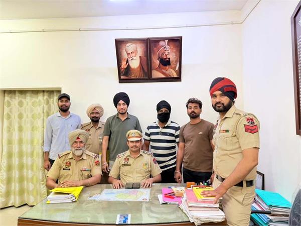 police party attacked at janta hospital to resolve dispute