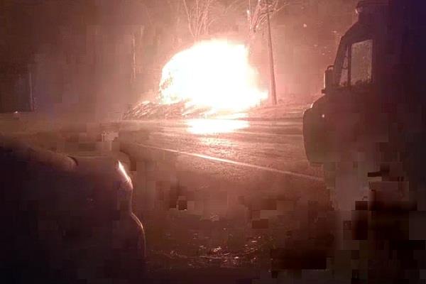 fire breaks out on fazilka ferozepur highway amid storm