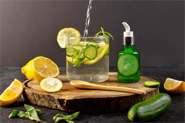 amazing benefits of applying cucumber juice on face in summer