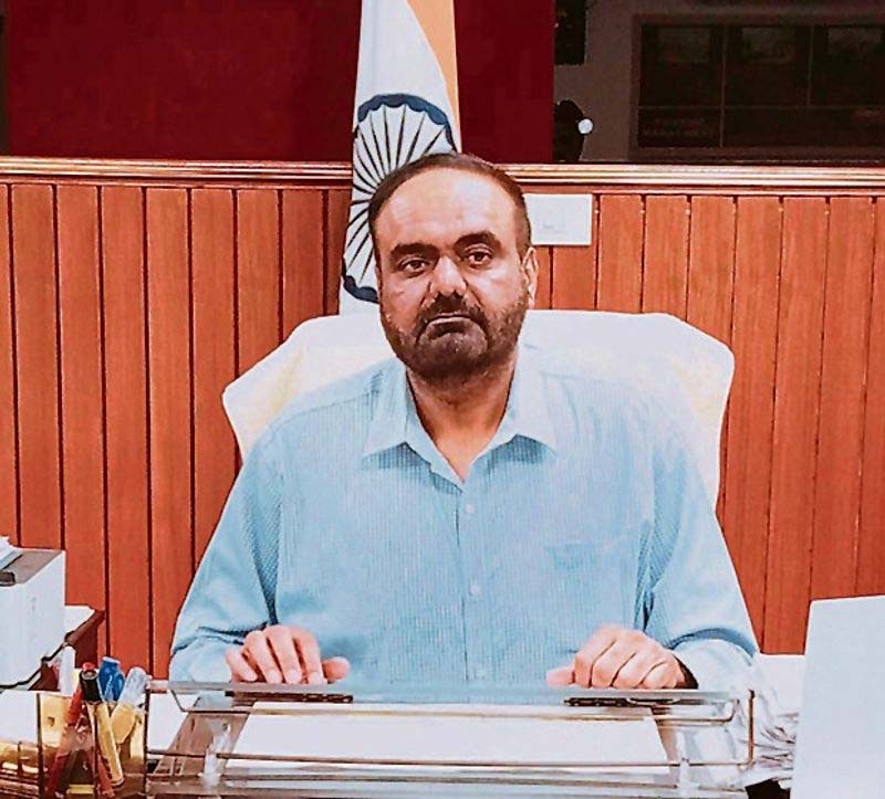 15 ਬਦਲਵੇਂ ਦਸਤਾਵੇਜ਼ ਵੋਟਰ ID ਕਾਰਡ ਦੀ ਗੈਰ-ਮੌਜੂਦਗੀ ਵਿੱਚ ਵੋਟ ਪਾਉਣ ਲਈ ਯੋਗ: ਡੀ. ਸੀ. ਗੁਲਪ੍ਰੀਤ ਔਲਖ