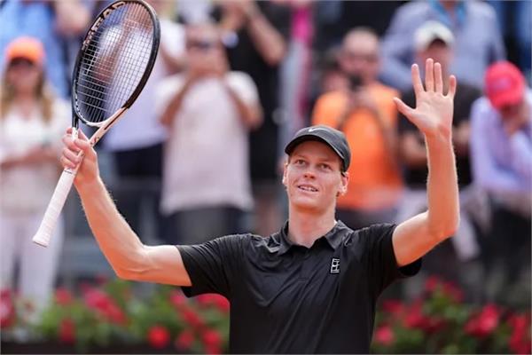 janik sinar equals djokovic  s historic record