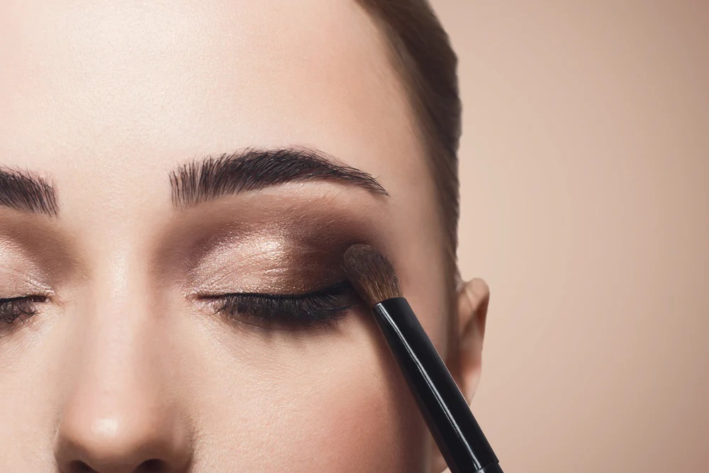 Makeup ਕਰਨ ਤੋਂ ਪਹਿਲਾਂ ਜ਼ਰੂਰ ਰੱਖੋ ਇਨ੍ਹਾਂ ਗੱਲਾਂ ਦਾ ਧਿਆਨ